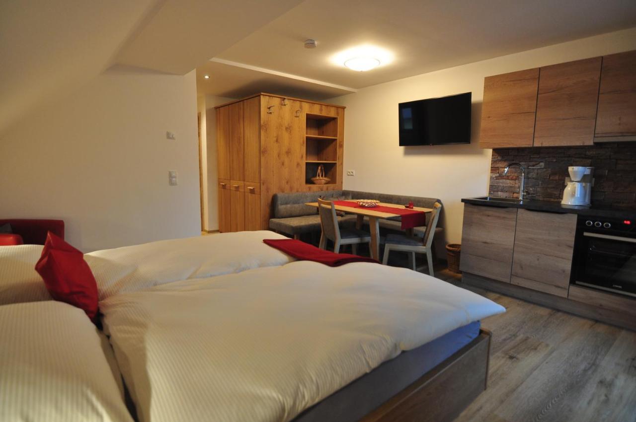Haus Garz Apartment Weissensee Bagian luar foto