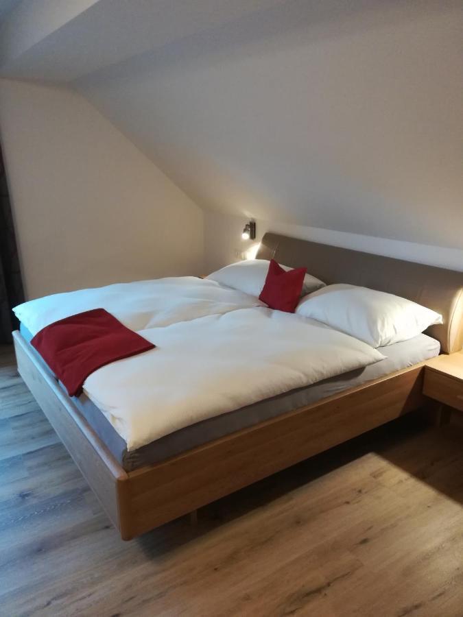 Haus Garz Apartment Weissensee Bagian luar foto