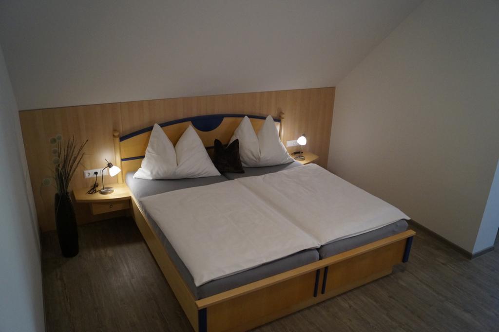 Haus Garz Apartment Weissensee Bagian luar foto