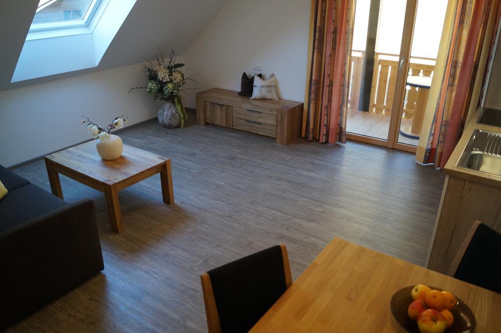 Haus Garz Apartment Weissensee Bagian luar foto